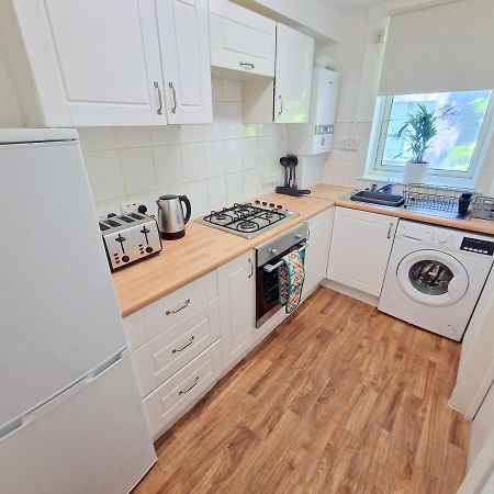 Апартаменты Flat In Battersea, 5 Minutes From Clapham Junction Station Лондон Экстерьер фото